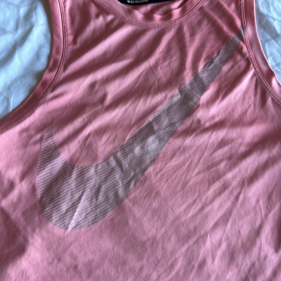 Women Nike tank top​ - Picture 2 of 6